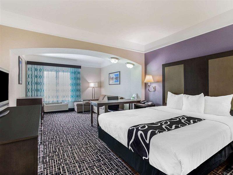 La Quinta Inn & Suites Fultondale Εξωτερικό φωτογραφία