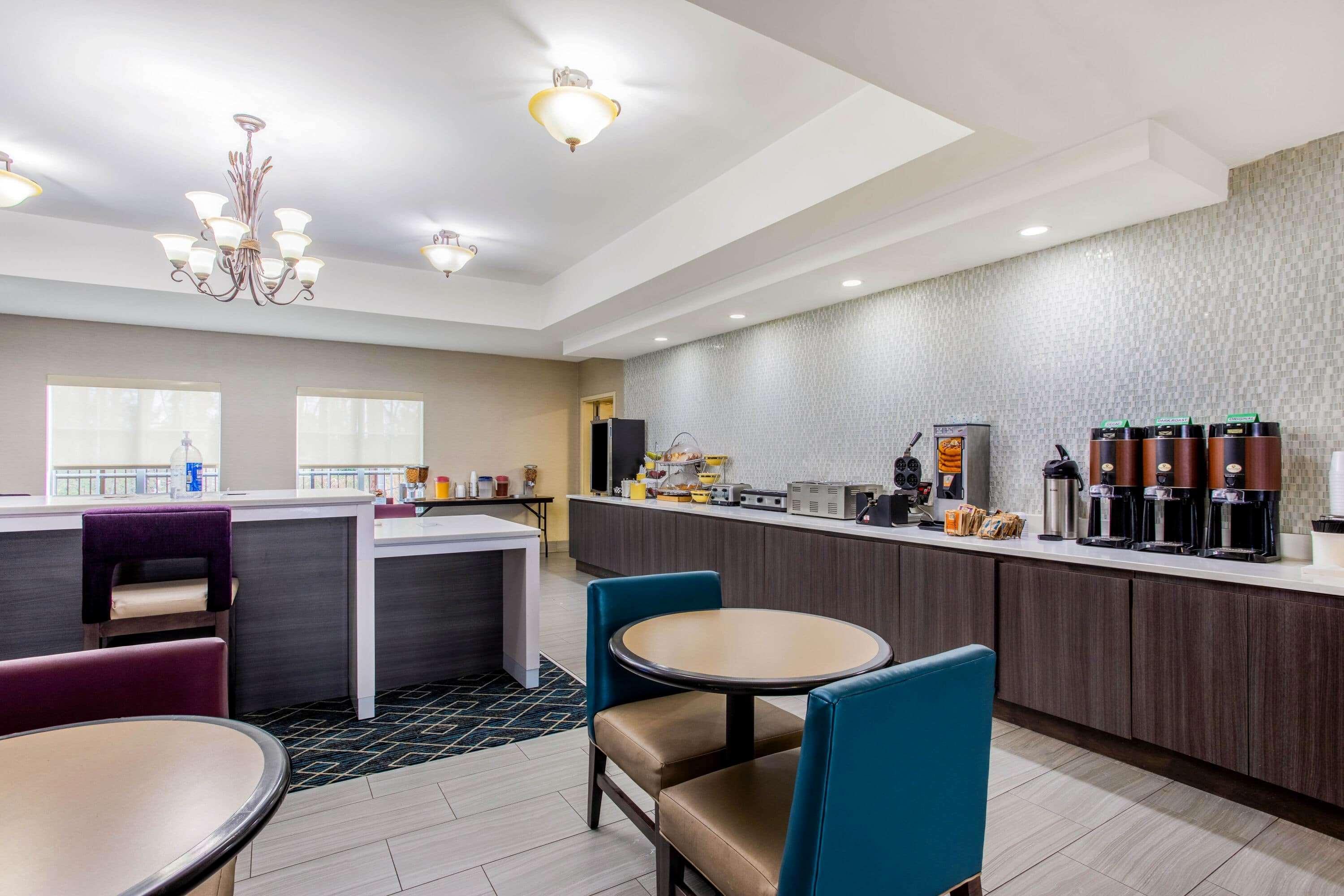La Quinta Inn & Suites Fultondale Εξωτερικό φωτογραφία