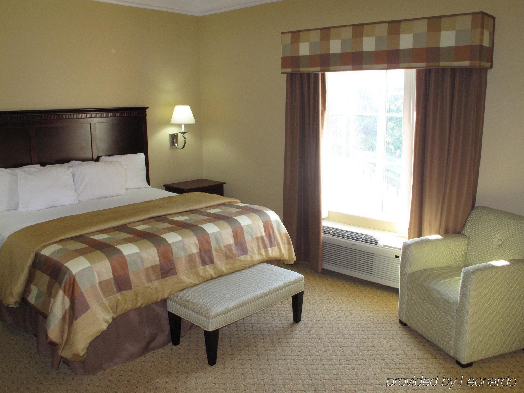 La Quinta Inn & Suites Fultondale Δωμάτιο φωτογραφία