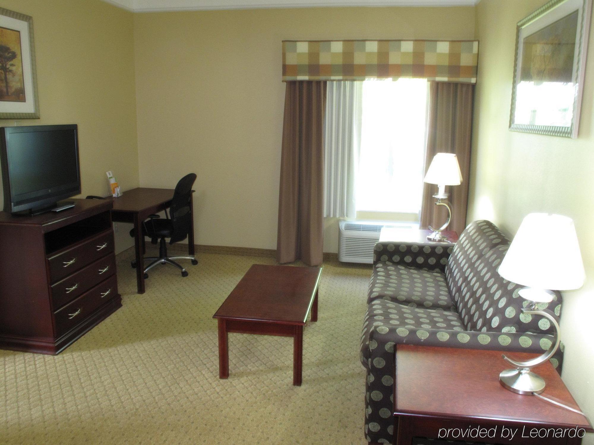 La Quinta Inn & Suites Fultondale Δωμάτιο φωτογραφία